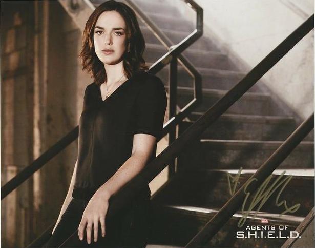 Elizabeth Henstridge Autograph