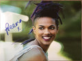 Photo autographiée par Freema Agyeman