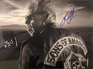 Ron Perlman Autograph