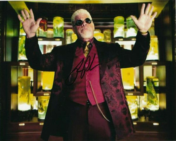 Ron Perlman Autograph