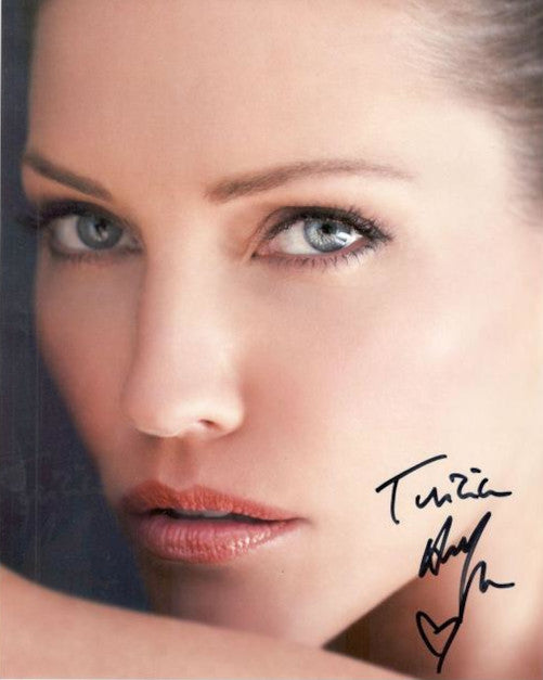 Tricia Helfer Autograph